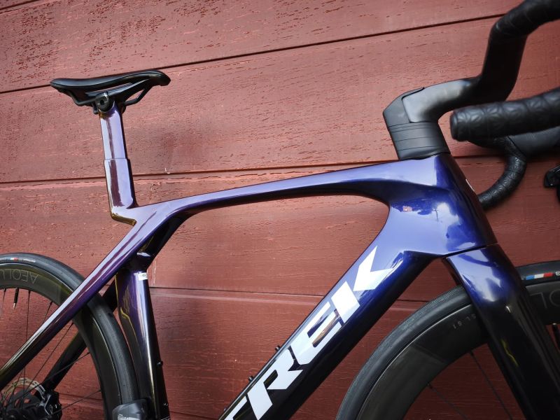 Trek Madone gen 7, karbonová kola bontrager RSL, force Axs, wattmetr 