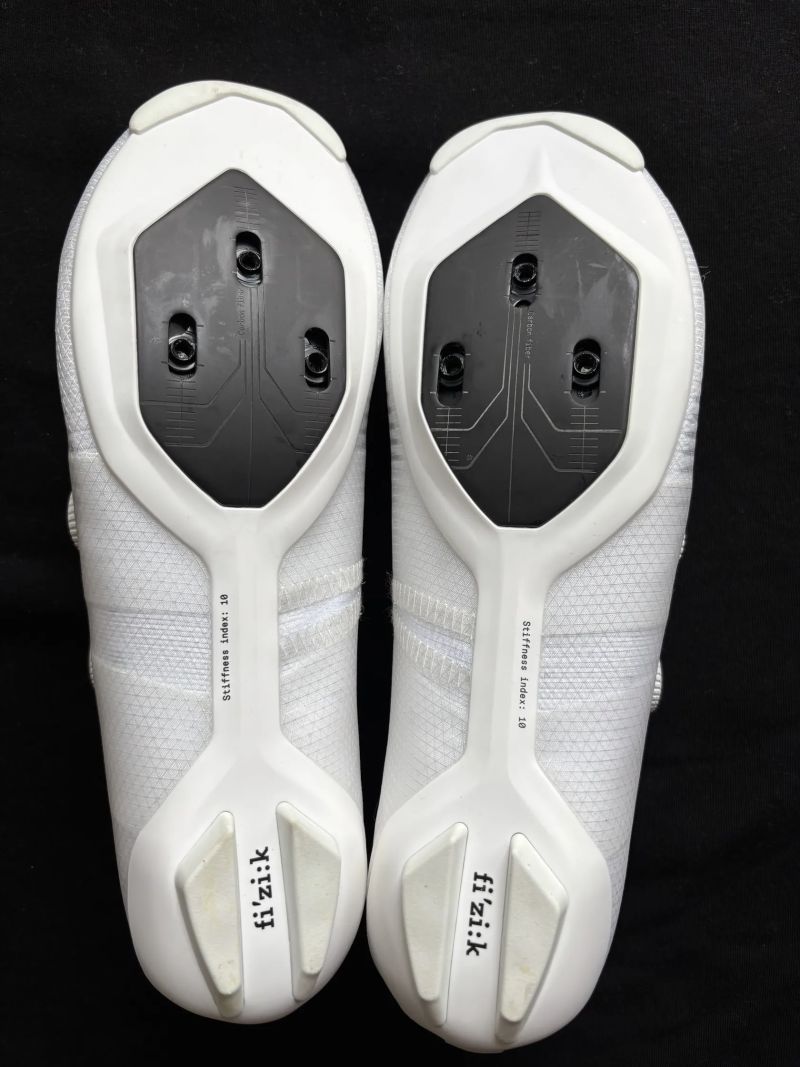 Tretry Fizik VEGA Carbon