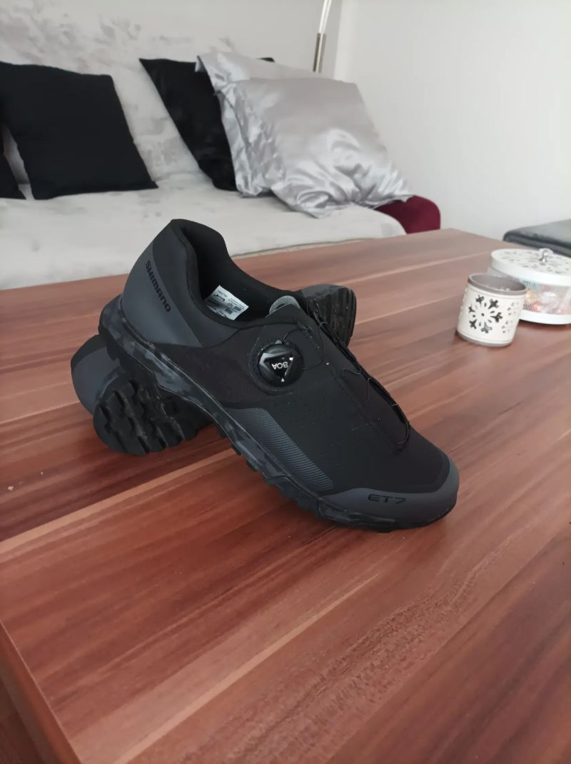 Shimano ET 700 , poštovné v ceně 