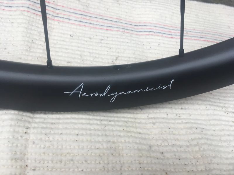 HUNT 32 Aerodynamicist UD Carbon Spoke Disc Wheelset / XDR