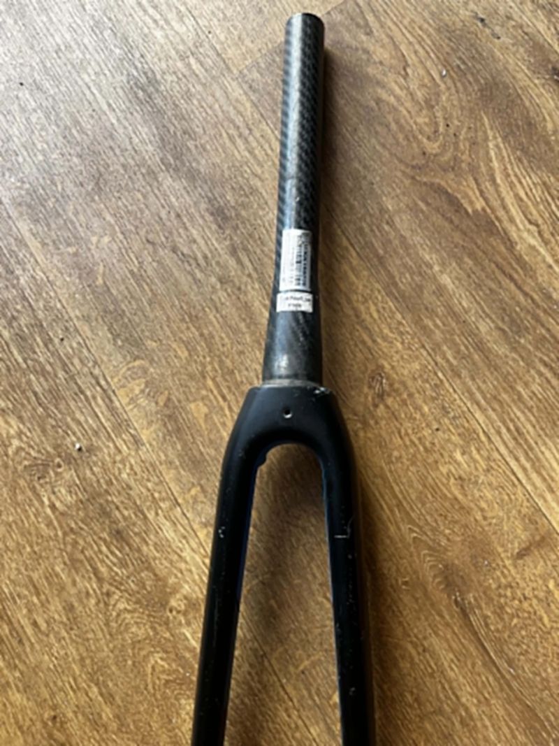 Vidlice z Trek Domane carbon 