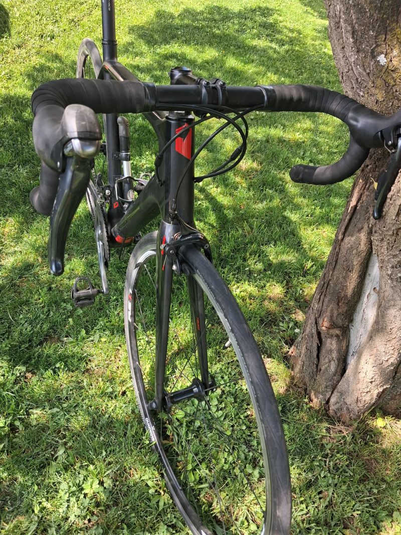Prodam silnicni kolo Superior race road a zdarma tretry