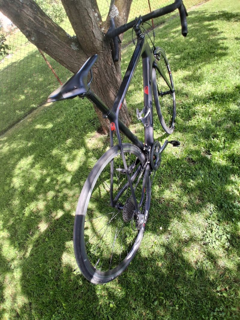 Prodam silnicni kolo Superior race road a zdarma tretry
