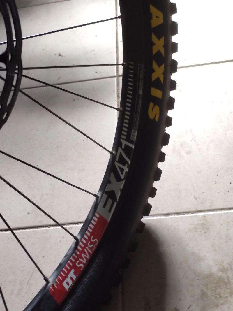 přední výplet DT Swiss EX471 27,5