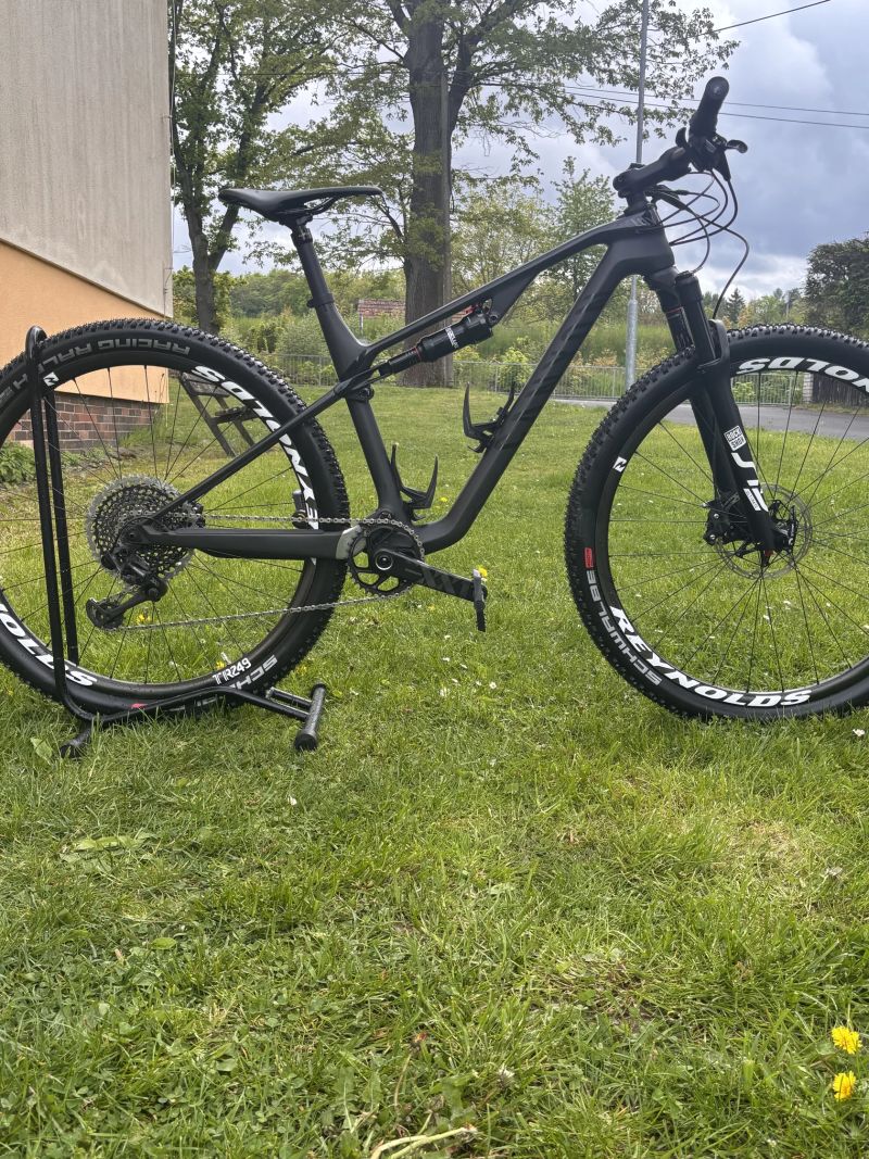 Canyon Lux CF SLX 9.0 29