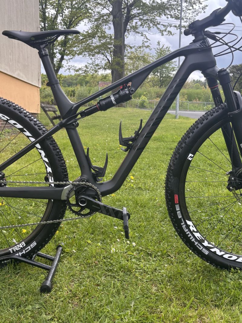 Canyon Lux CF SLX 9.0 29