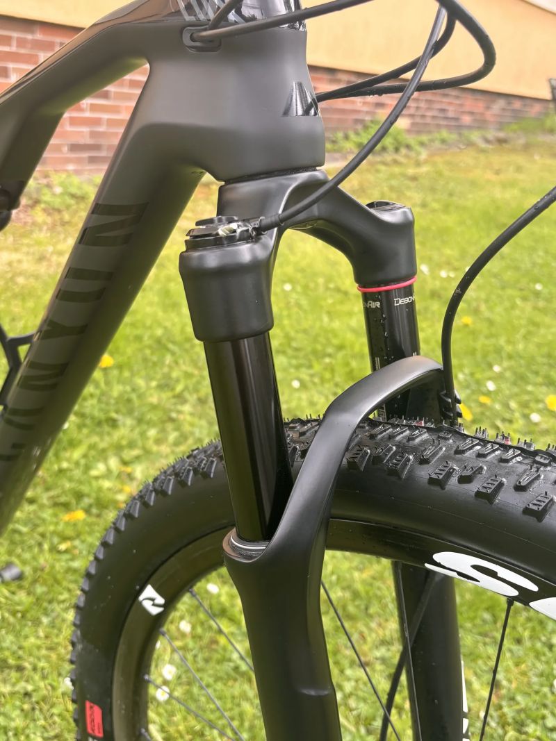 Canyon Lux CF SLX 9.0 29