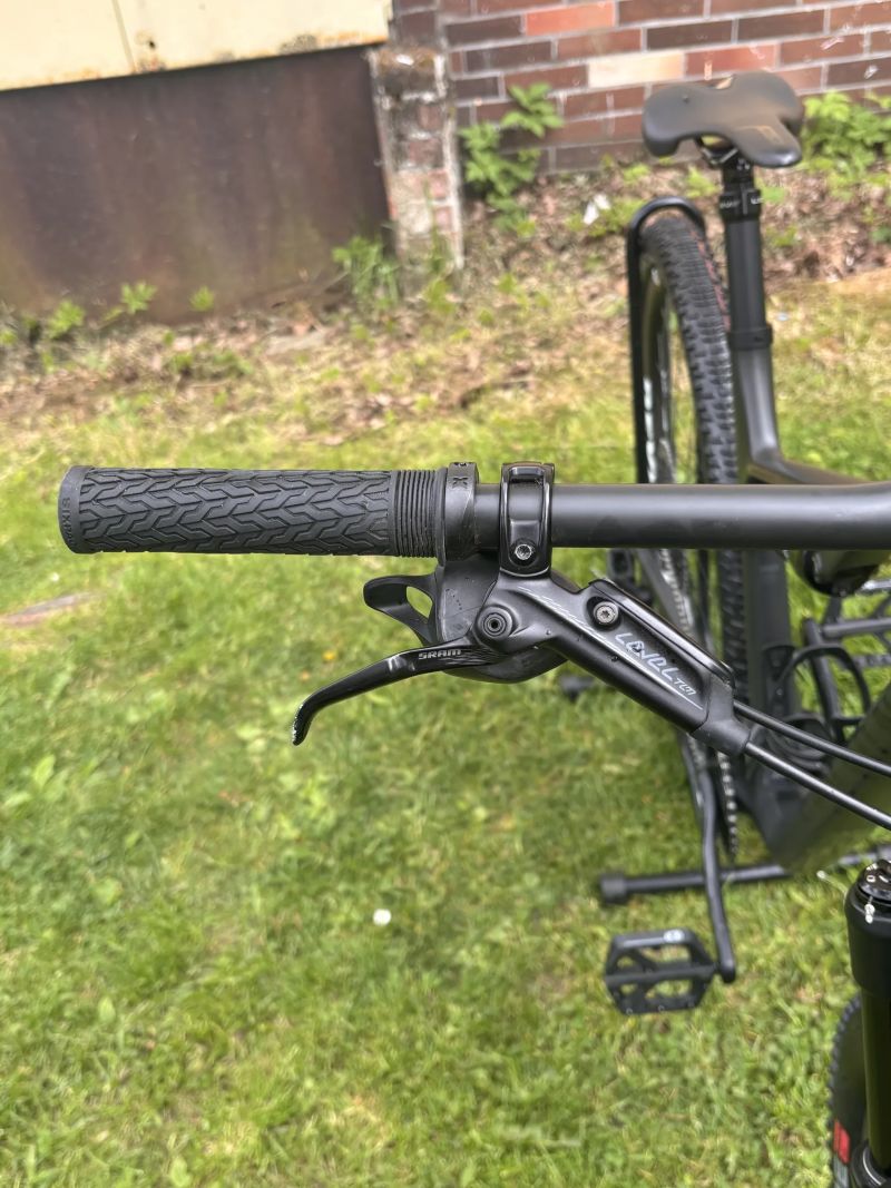 Canyon Lux CF SLX 9.0 29
