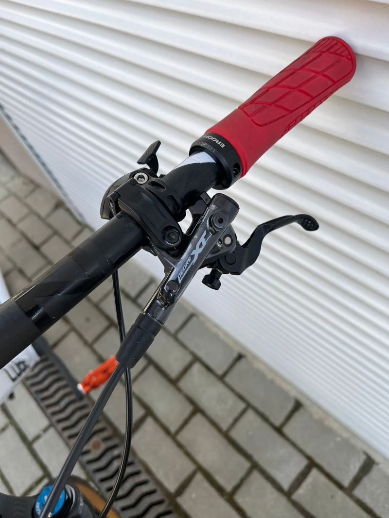 Cube Elite C68X Pro, horské karbonové kolo, velikost L, kola 29
