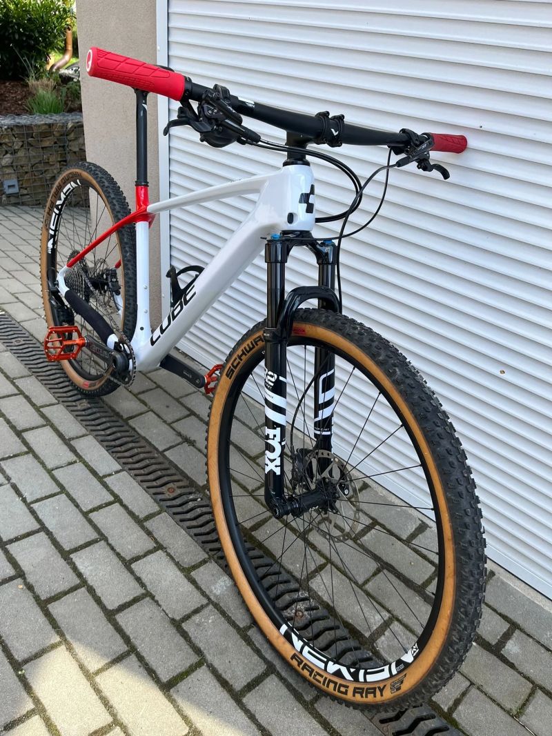Cube Elite C68X Pro, horské karbonové kolo, velikost L, kola 29