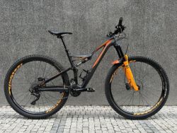 Specialized Stumpjumper, 29" Velikost M, Carbon