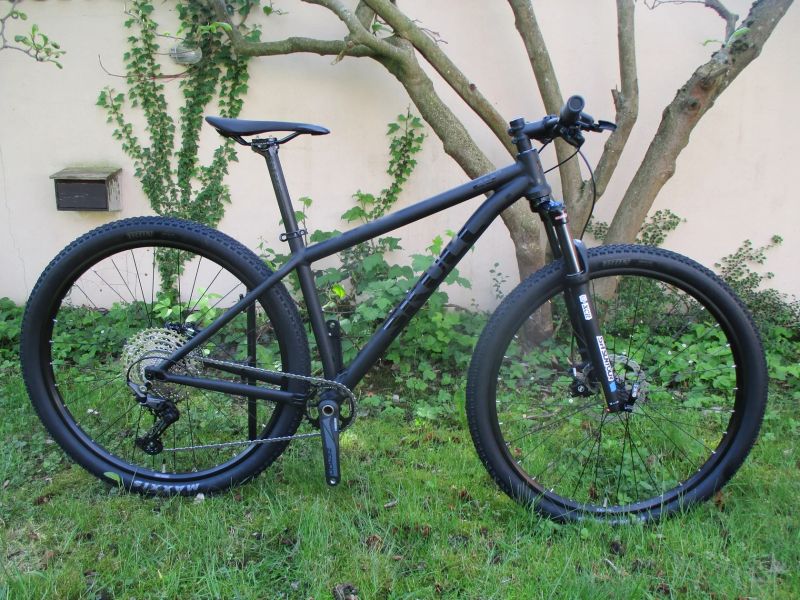 Nové 29" kolo RB CR 17", vidlice Suntour XCR air, Shimano Deore 1x12, BOOST pevné osy
