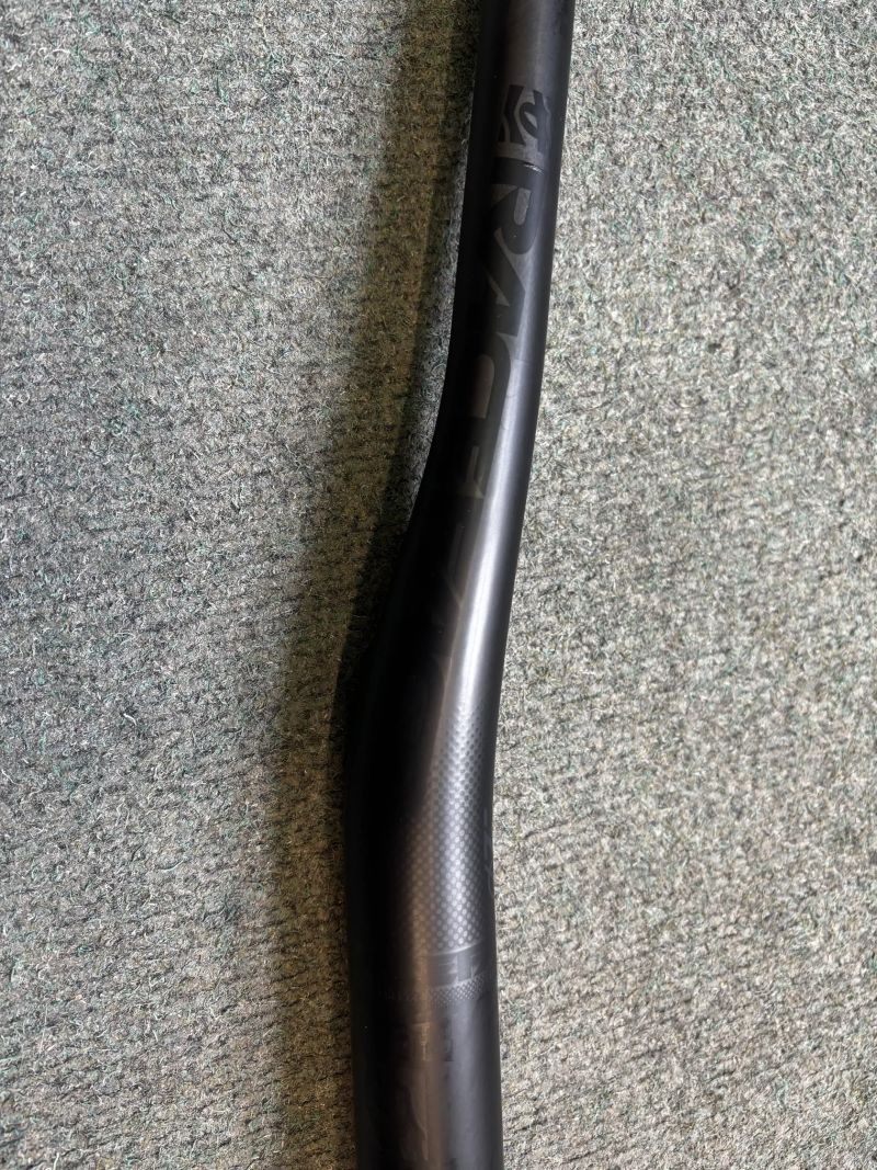 Race Face Next R 35x800 20mm rise Stealth