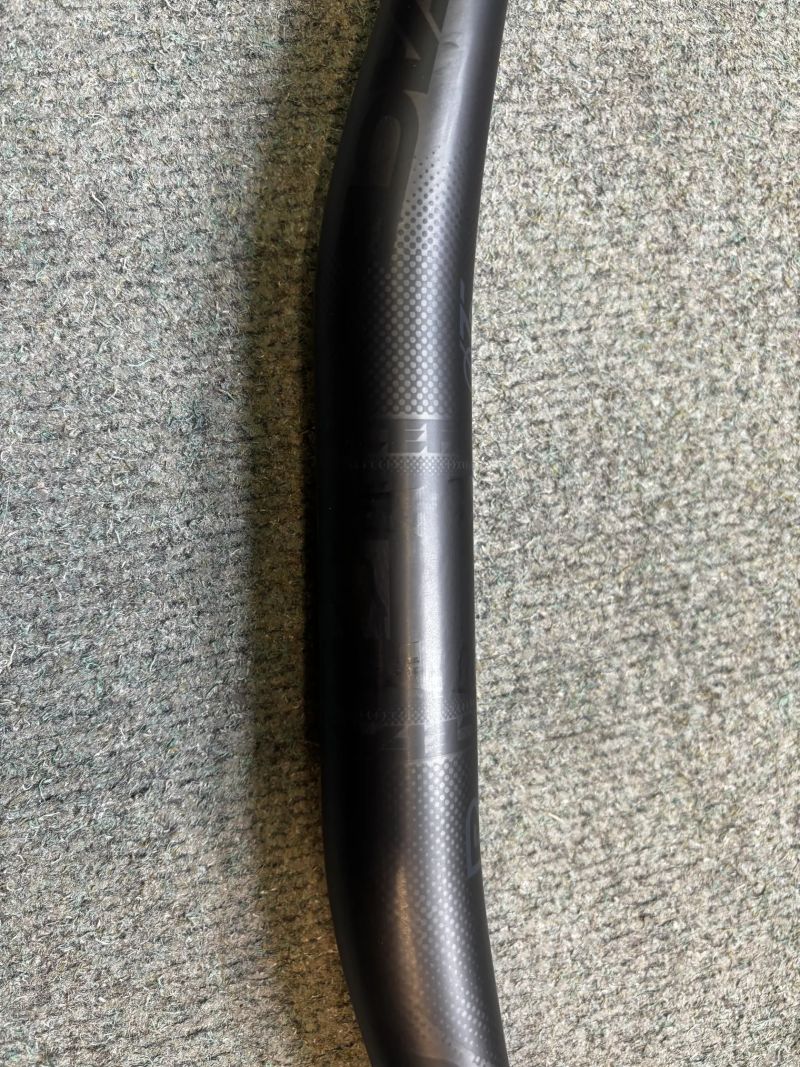 Race Face Next R 35x800 20mm rise Stealth