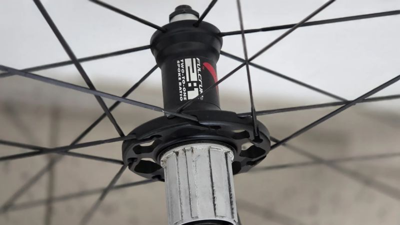 Fulcrum racing quattro LG+Schwalbe pro one.