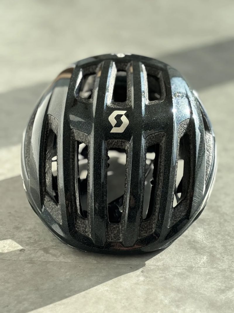 Giro Aerohead Mips, Scott Centric Plus