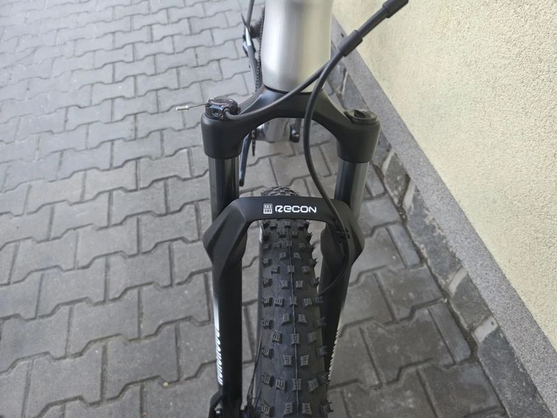 Canyon Exceed CF 5