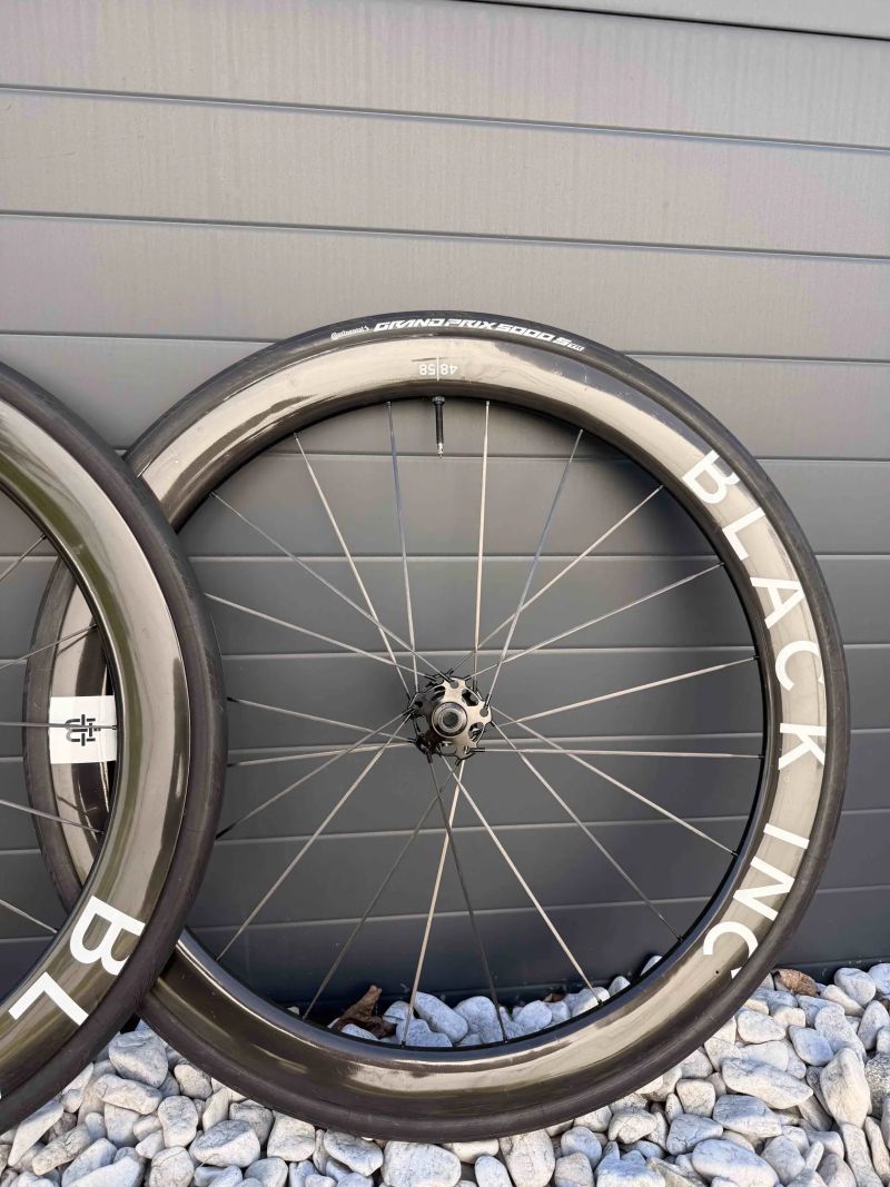 Karbonová kola Black Inc.48/58 - 1 270g