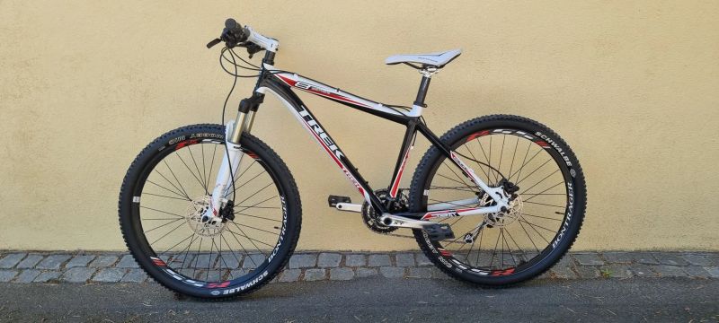Trek 8000