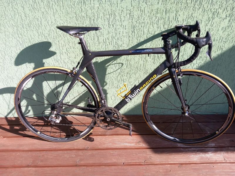 Btwin Full composite 700