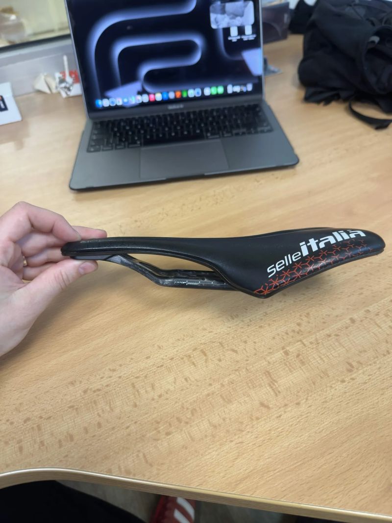 Selle Italia SLR boost superflow carbonio S3 