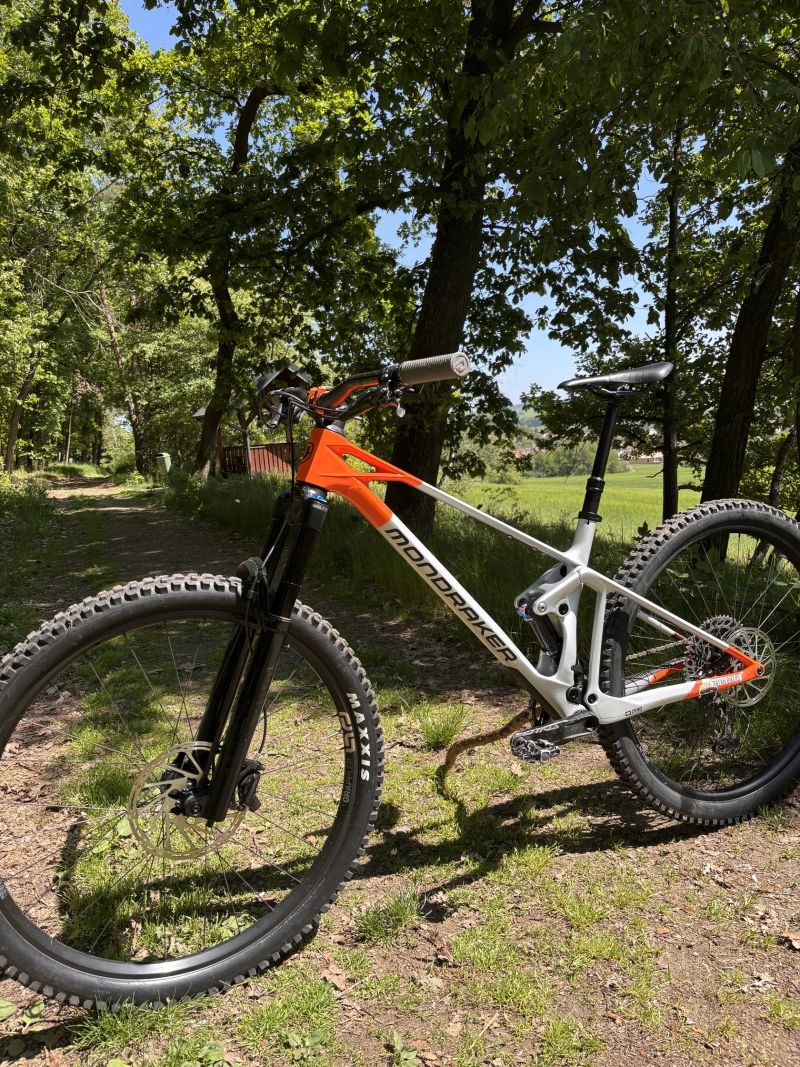 Mondraker Raze Carbon R - vel. M