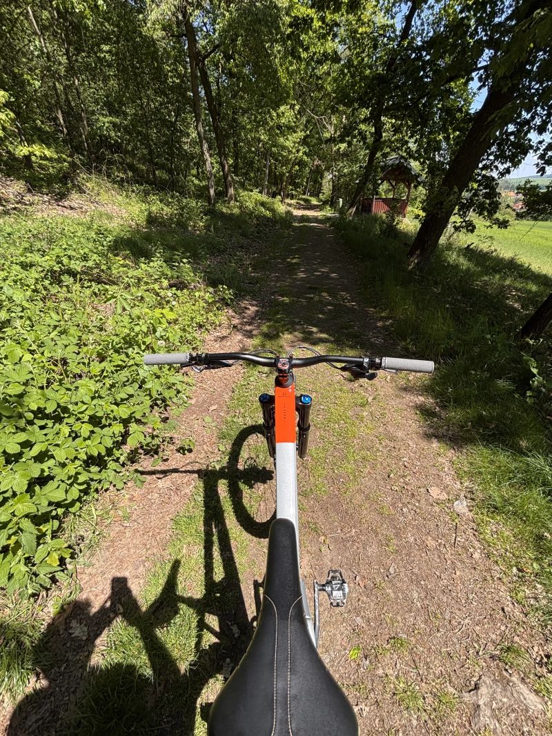Mondraker Raze Carbon R - vel. M