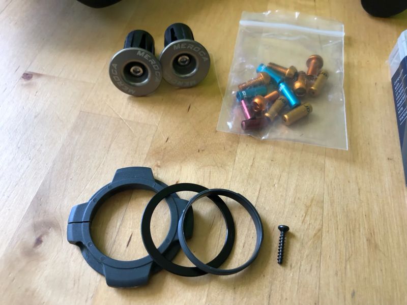 MTB komponenty MIX 