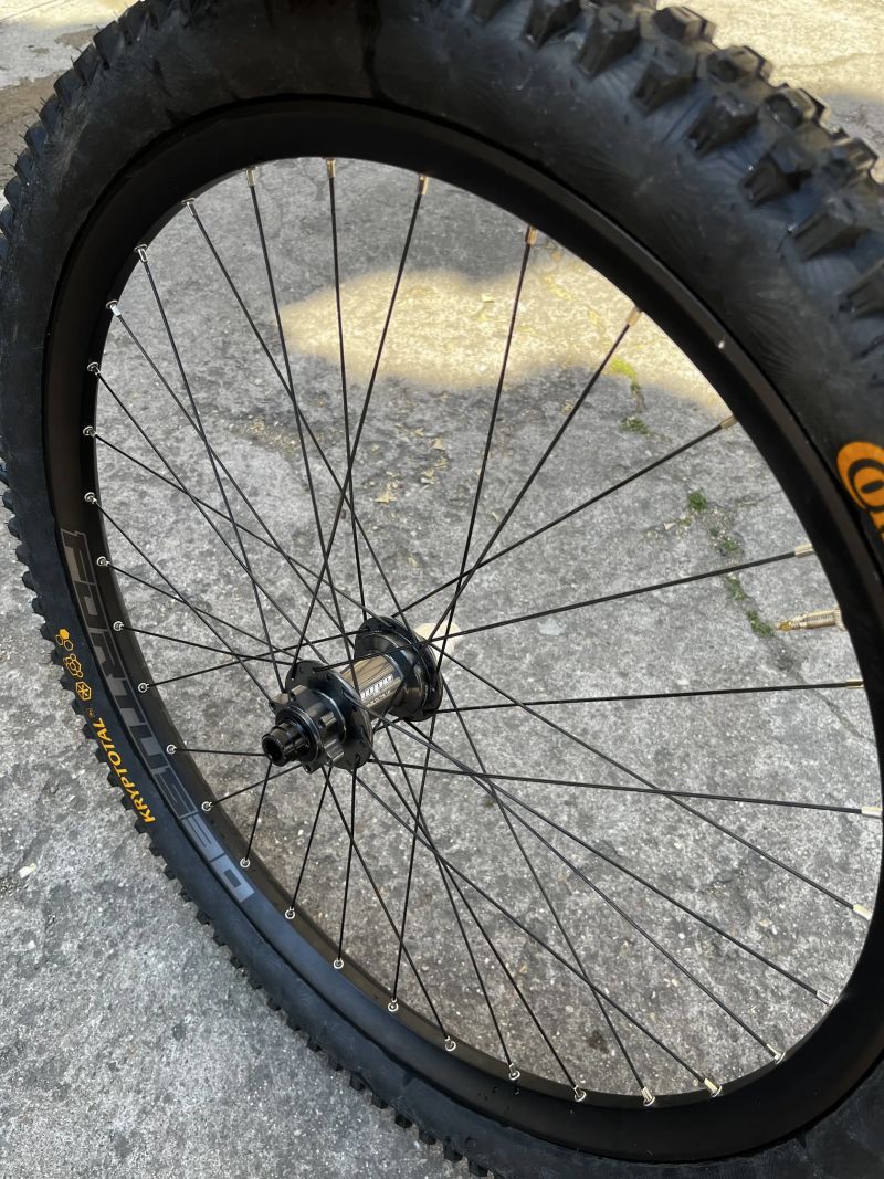 Zadní výplet Hope Fortus 30 Pro 5 Disc 6-Bolt 27.5" XD