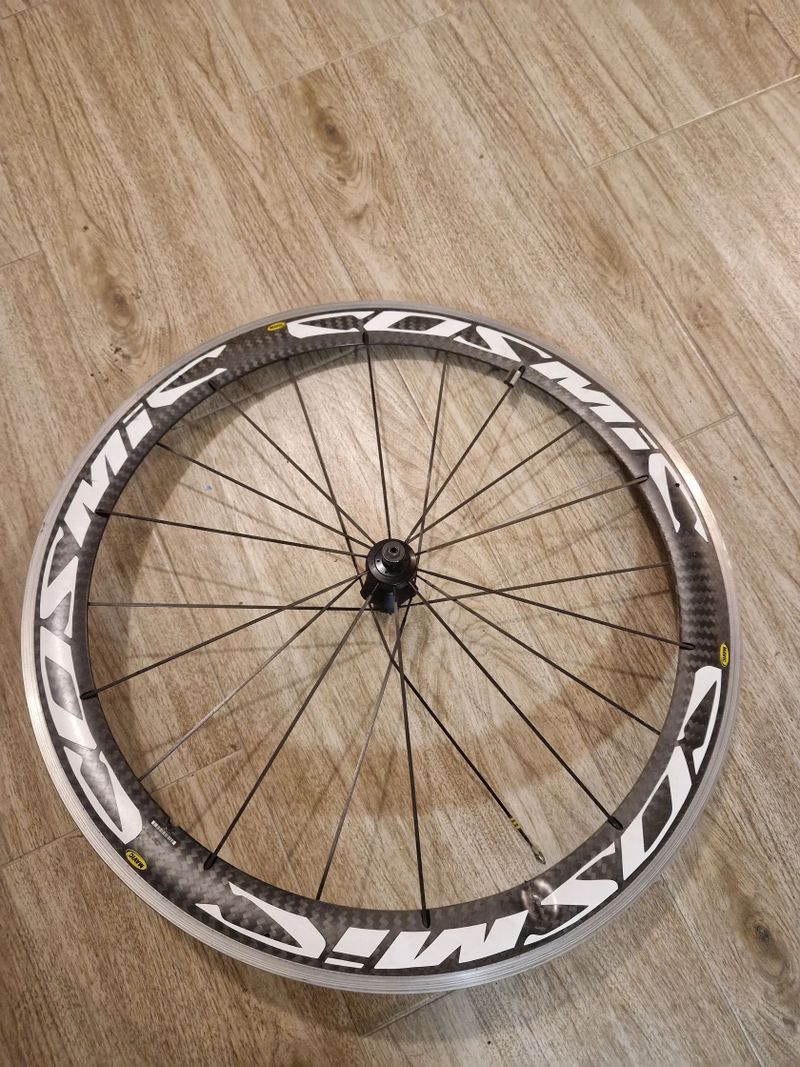 Zadní kolo Mavic Cosmic na náhradní díly