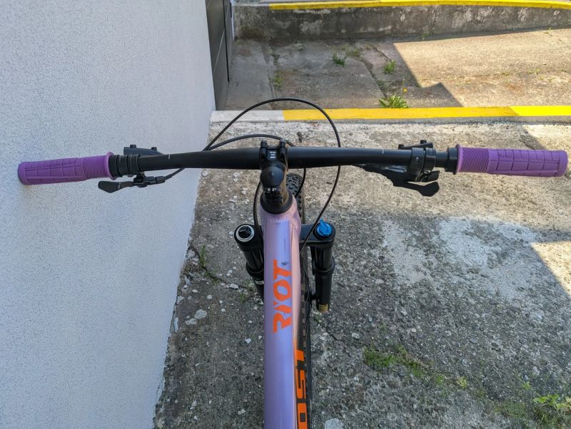 Ghost Riot Youth Pro 27.5" Junior
