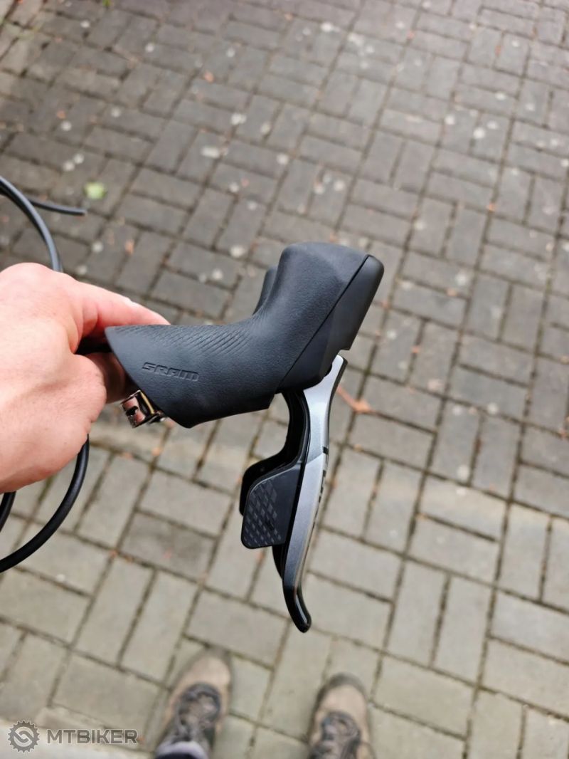 Brzdové páky Sram Force eTap AXS