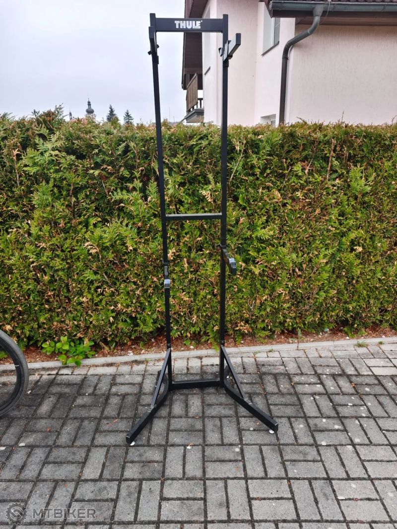 Stojan kol Thule 5781 Bike Stacker