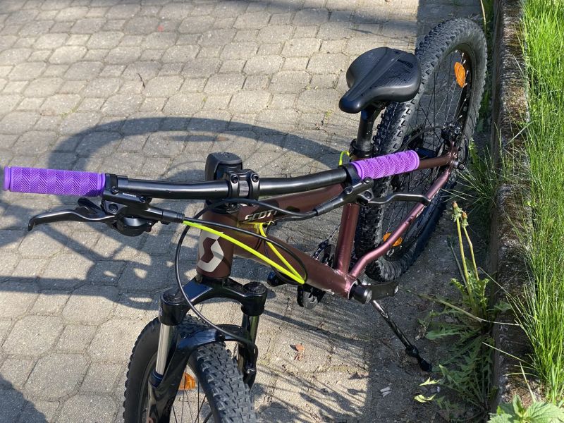 Scott Roxter a Contessa 24, Specialized Riprock, Commencal Meta 24, Cube Acid 24, 