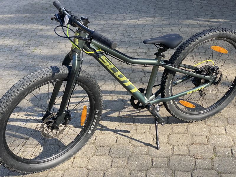 Scott Roxter a Contessa 24, Specialized Riprock, Commencal Meta 24, Cube Acid 24, 
