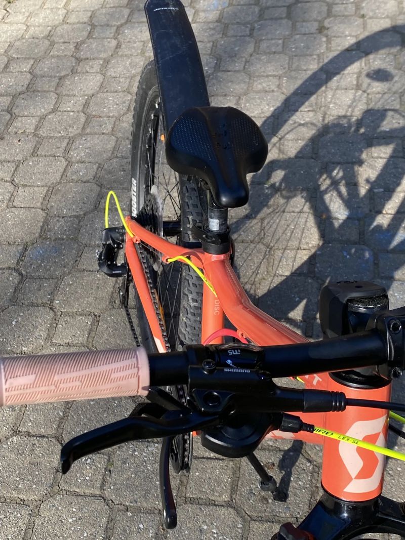 Scott Roxter a Contessa 24, Specialized Riprock, Commencal Meta 24, Cube Acid 24, 