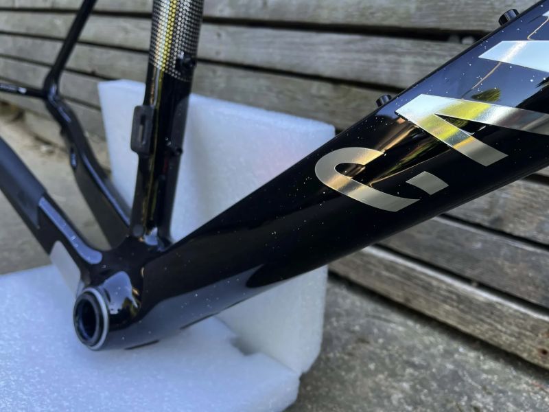 rám Canyon Endurace CFR (nový nepoužitý) 