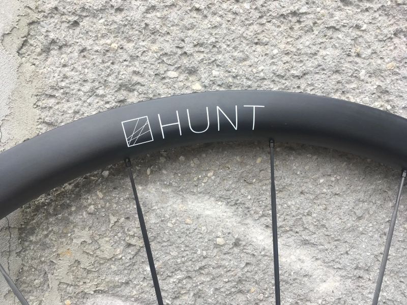 HUNT 32 Aerodynamicist UD Carbon Spoke Disc Wheelset / XDR