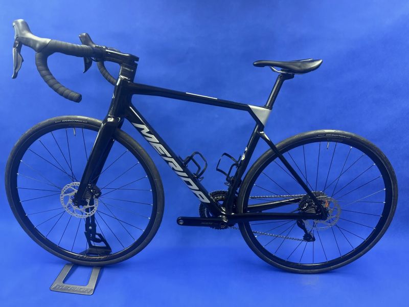 Merida Scultura 6000 Di2 elektrické řaz. 2x12 - kolo číslo 64 vel. M (54cm) pro postavy 175 - 182cm