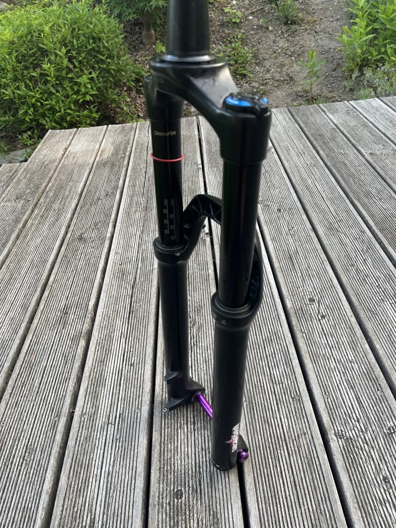 Nukeproof scout