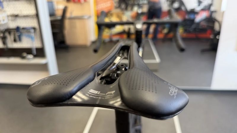 Colnago COLNAGO V4Rs – Dura-Ace Di2 12s, kola Fulcrum wind 42, karbon, Wattmetr Stages