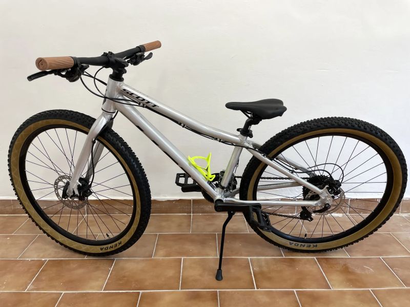 26" juniorské horské kolo Scott Scale 26 Rigid rám XS 13"