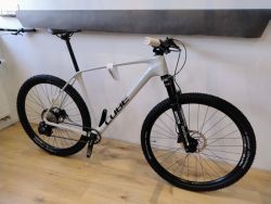 Cube Reaction C:62 ONE (karbon) XT Di2 - vel. 20"