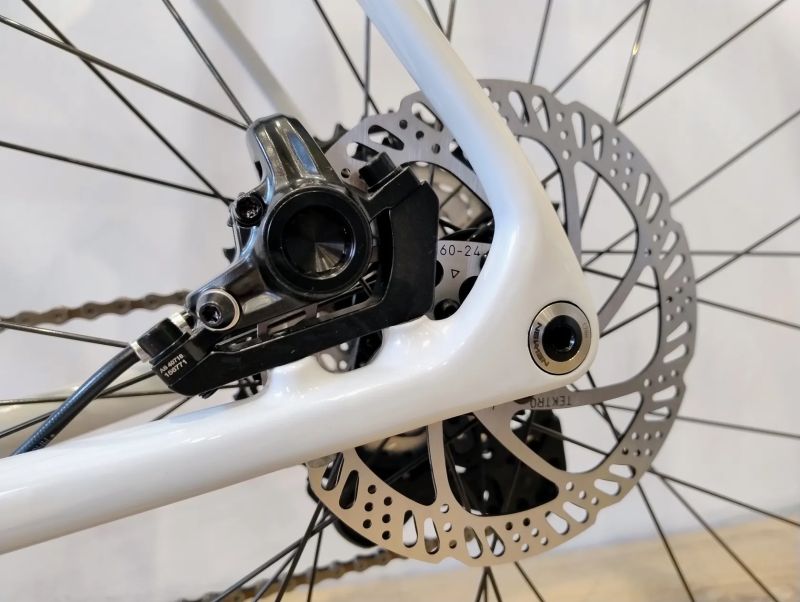 Cube Reaction C:62 ONE (karbon) XT Di2 - vel. 20"