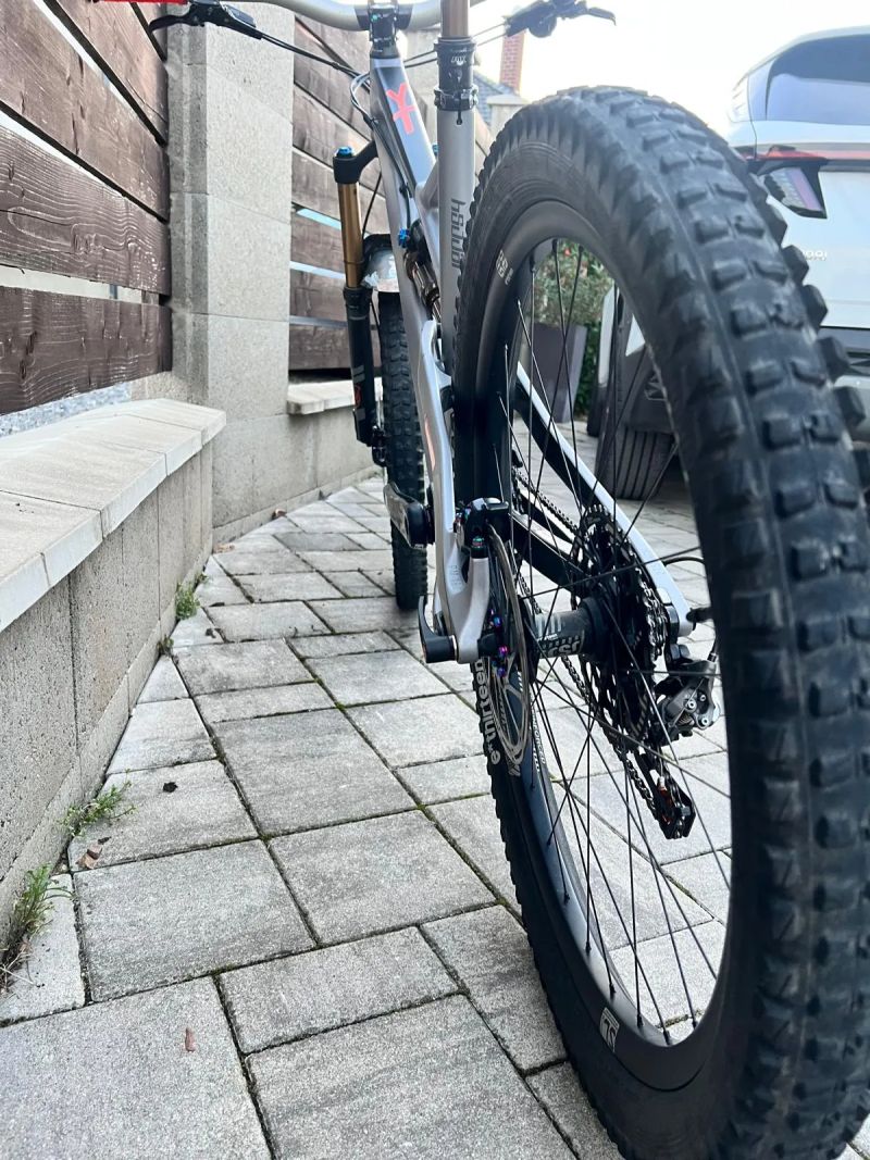 YT Industries CF Pro Race