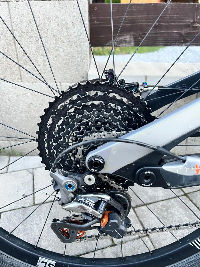 YT Industries CF Pro Race