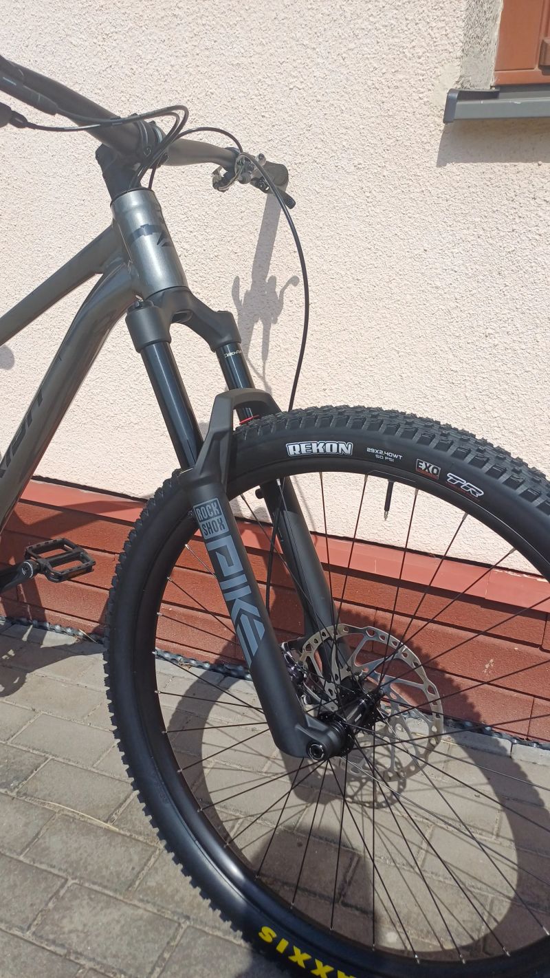 Zánovní trailové kolo MERIDA Big. Trail 600 / XT / PIKE / najeto do 150 km