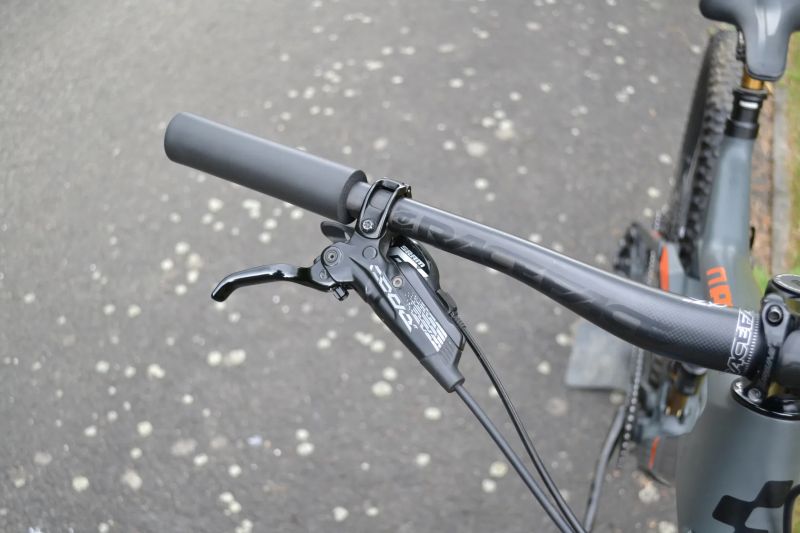Cube Stereo 140 HPC TM 27.5 (L) Carbon Kashima