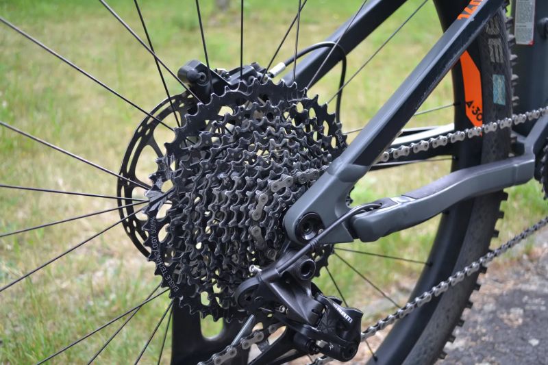 Cube Stereo 140 HPC TM 27.5 (L) Carbon Kashima