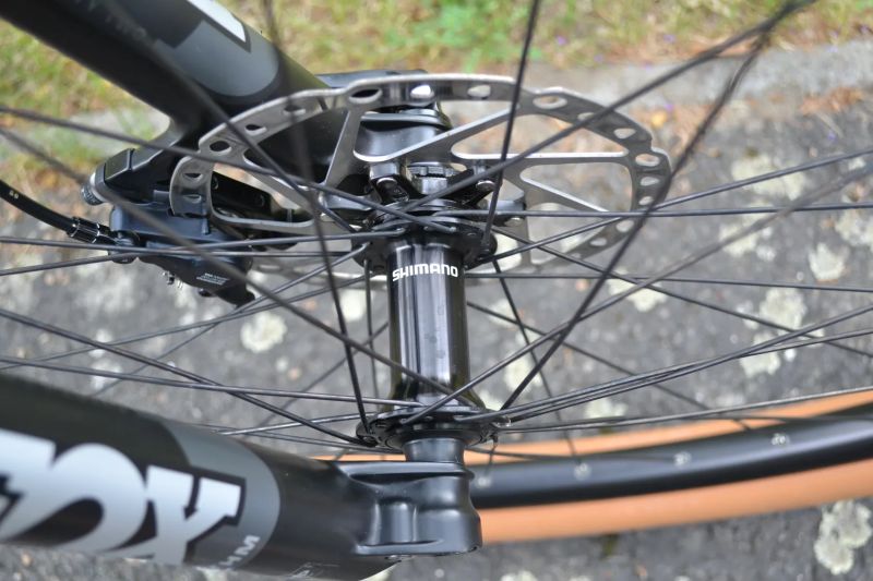 KTM Myroon Elite (S) 2024 Top Stav
